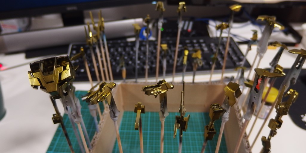 ガンプラ】HG ユニコーンガンダム3号機 フェネクス 製作過程 - stttyの